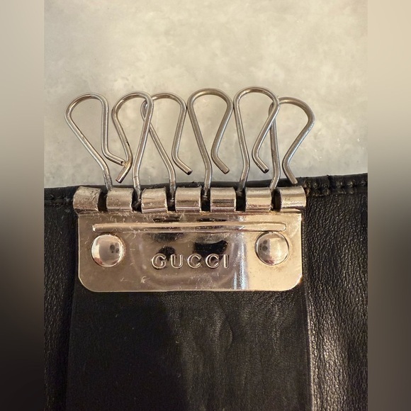 GUCCI Black Leather Key Case & Card Holder w/ silver hardware - Picture 4 of 13